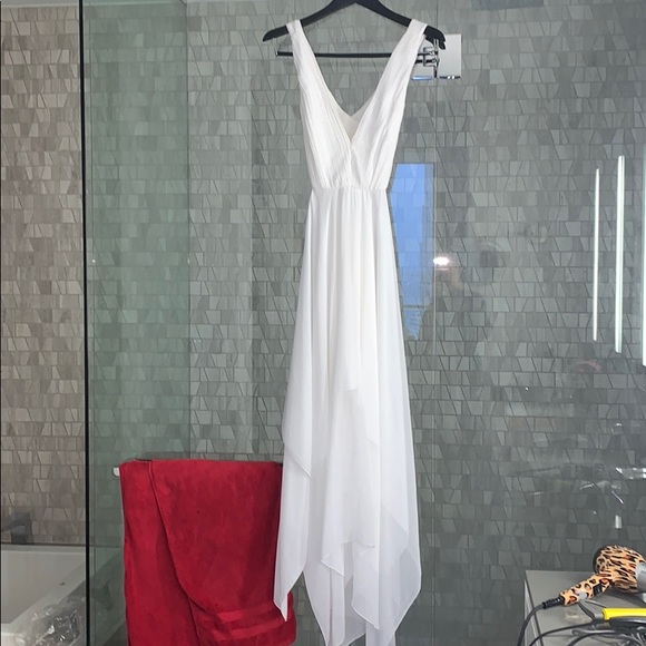 Alice + Olivia Dresses & Skirts - Alice and Olivia white gown